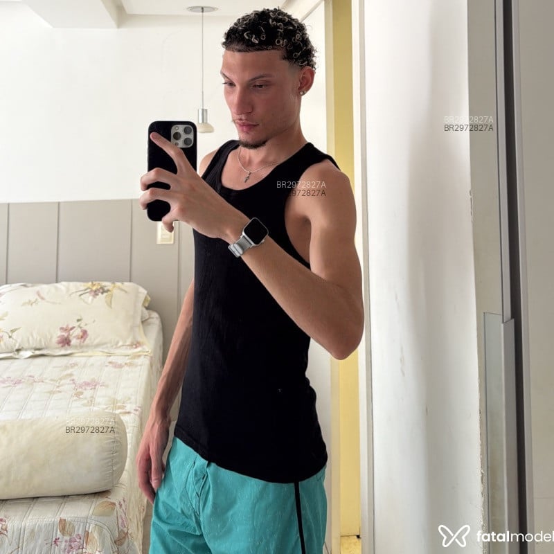 Acompanhante Talles - Feed