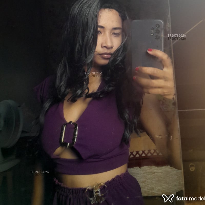 Acompanhante Yza Souza - Feed