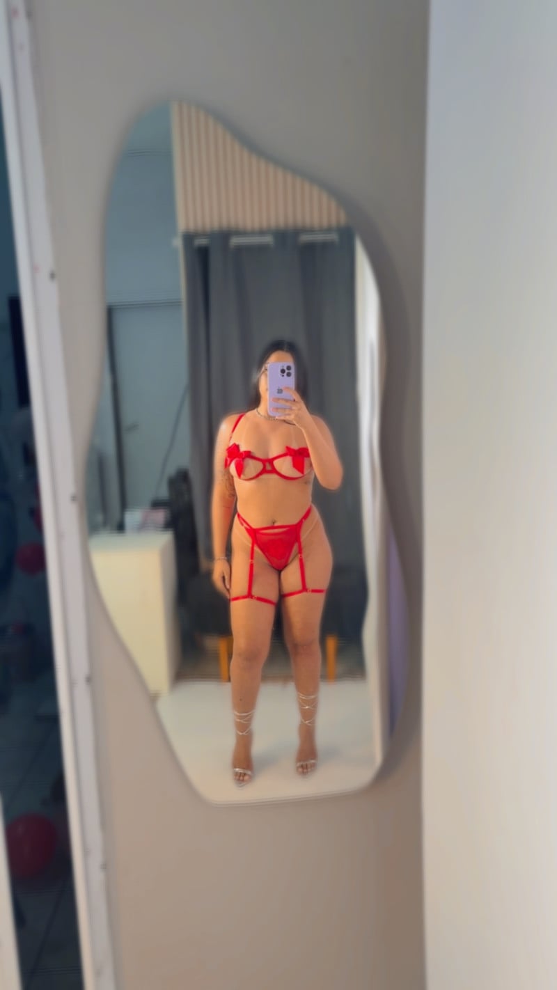 Acompanhante Lya Santos - Feed