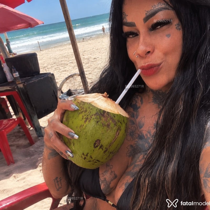 Acompanhante Kimberly Alencar - Feed