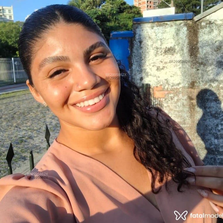 Acompanhante Bia Esser - Feed