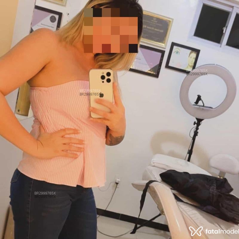 Acompanhante Deolane Souza - Feed