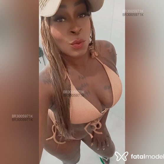 Acompanhante Cris Muniz - Feed