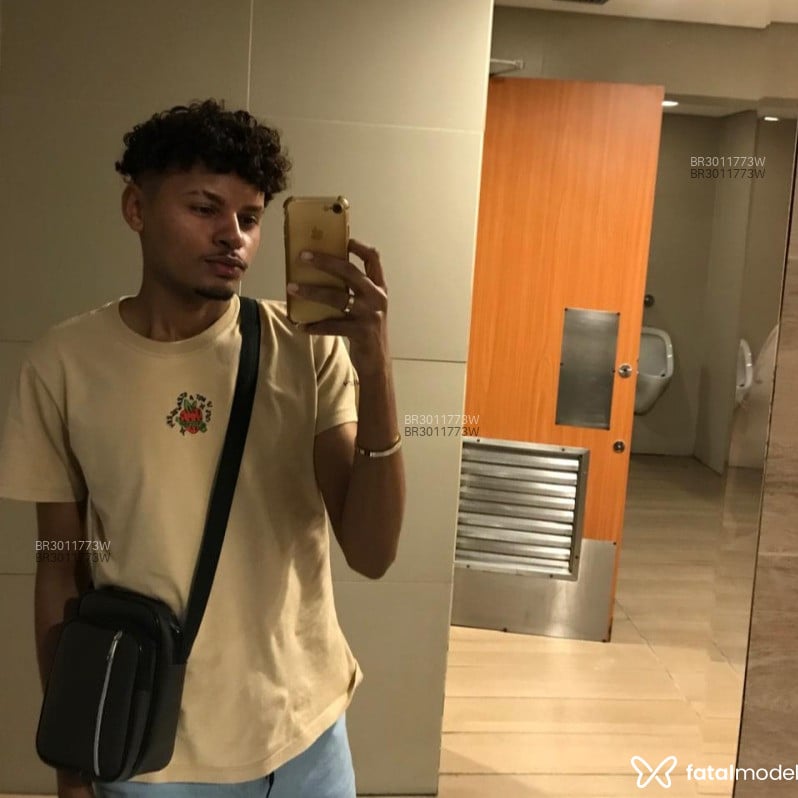 Acompanhante Juninho - Feed