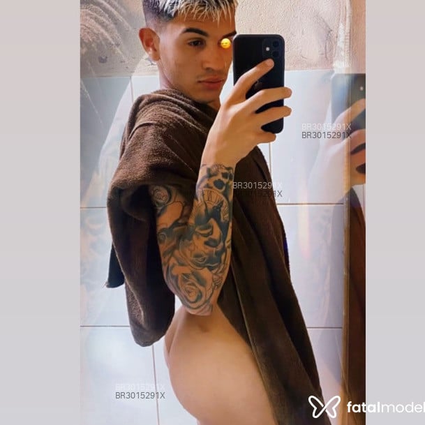 Acompanhante Henrique - Feed