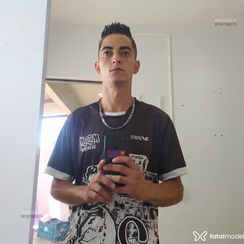 Acompanhante Felipe - Feed