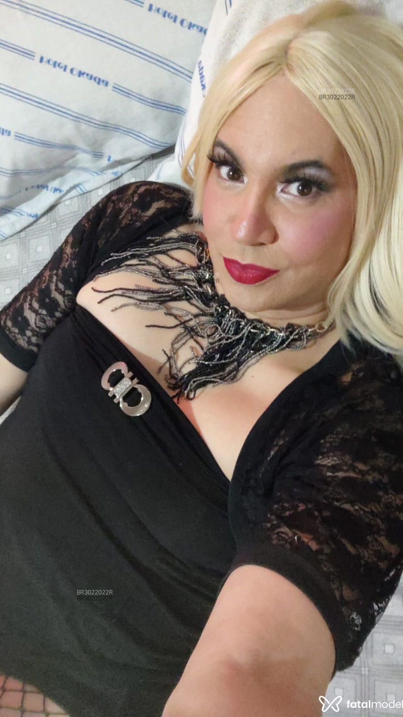 Acompanhante Shantal Rise - Feed