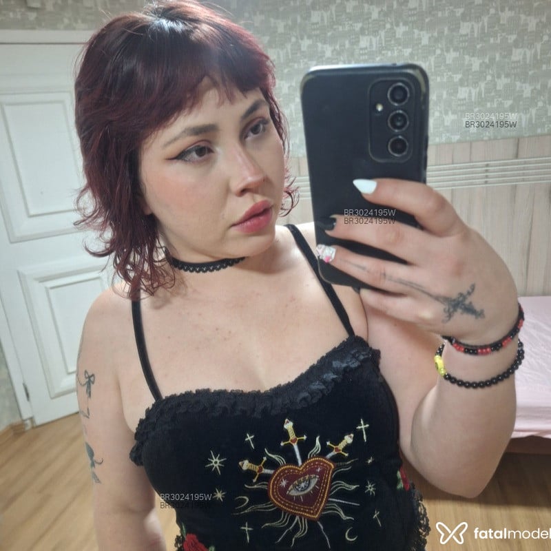 Acompanhante Alice - Feed