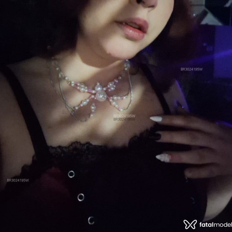 Acompanhante Alice - Feed