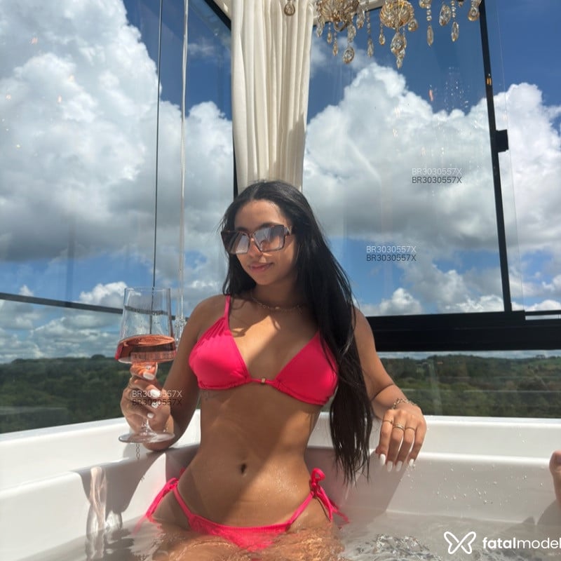 Acompanhante Aninha - Feed