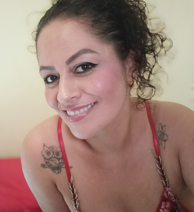 Acompanhante Thaís - Feed