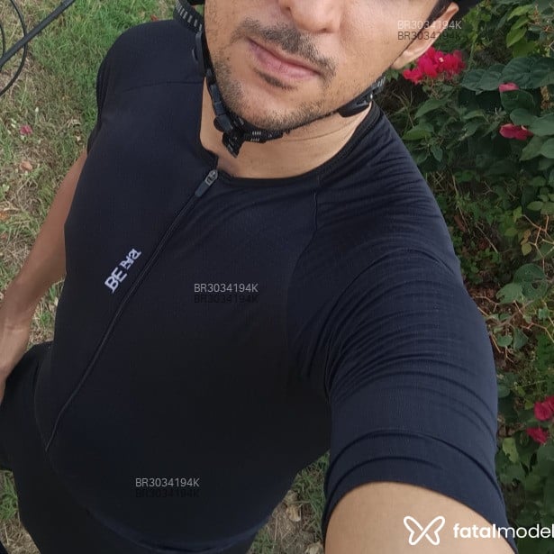 Acompanhante Roberto - Feed