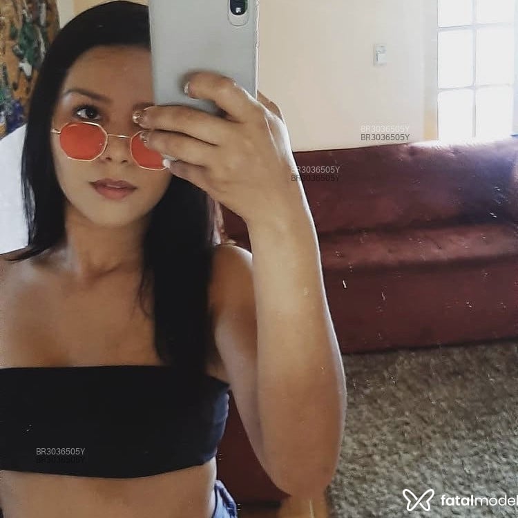 Acompanhante Evellyn - Feed