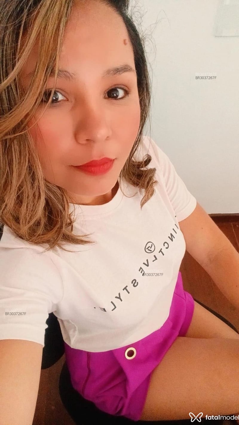 Acompanhante Elly Barbosa - Feed