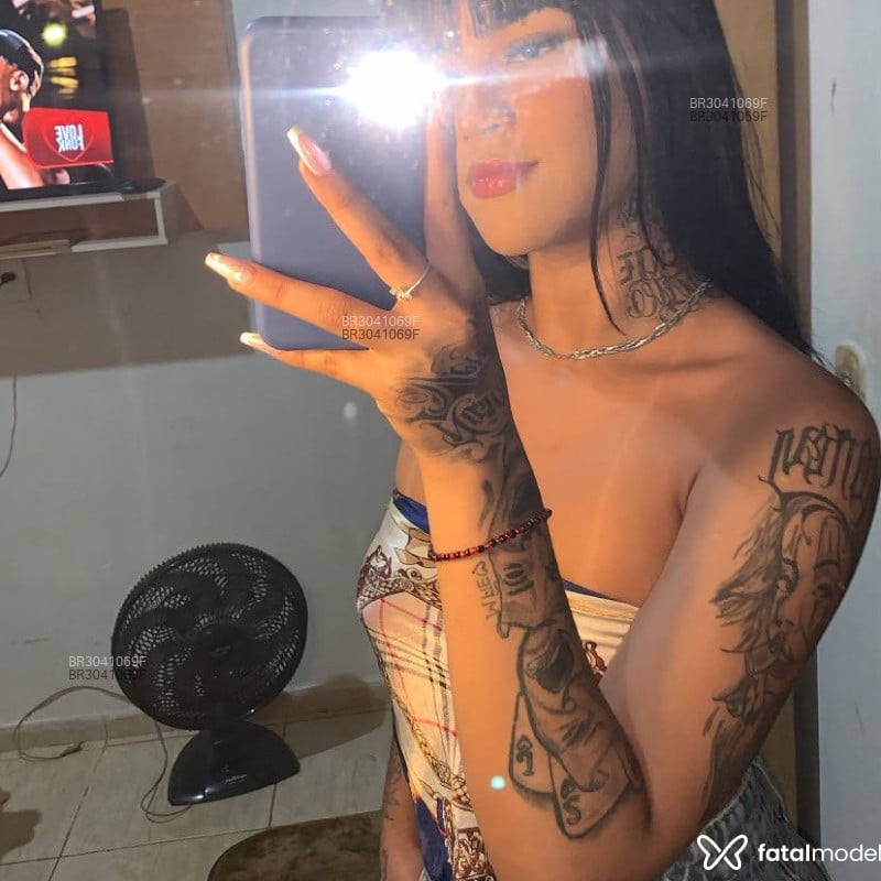 Acompanhante Paty - Feed