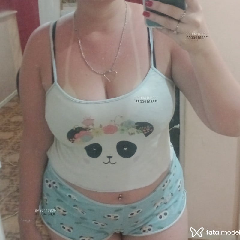 Acompanhante Branquiinha - Feed