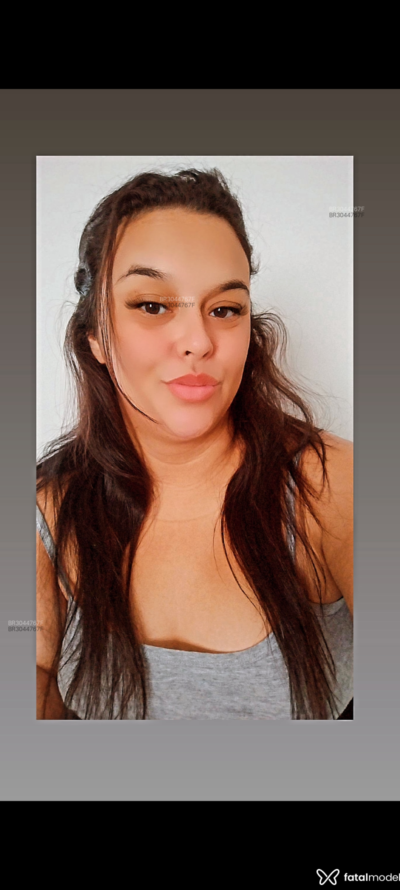Acompanhante Tinha - Feed