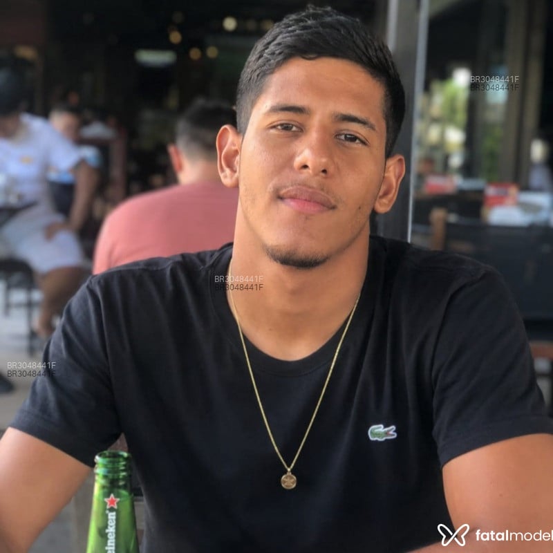Acompanhante Neguinho - Feed