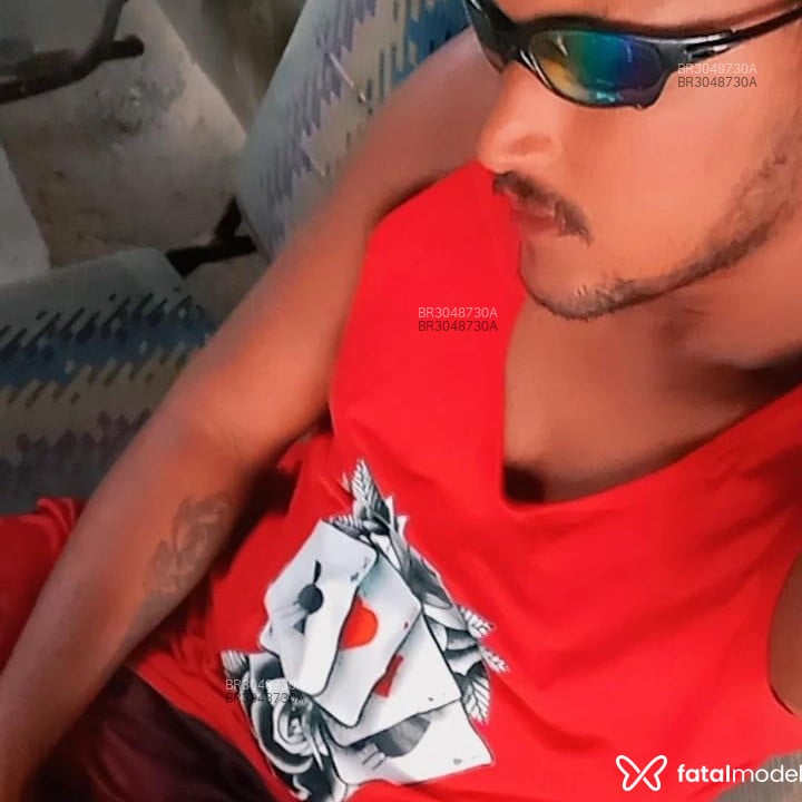 Acompanhante Charvozo - Feed