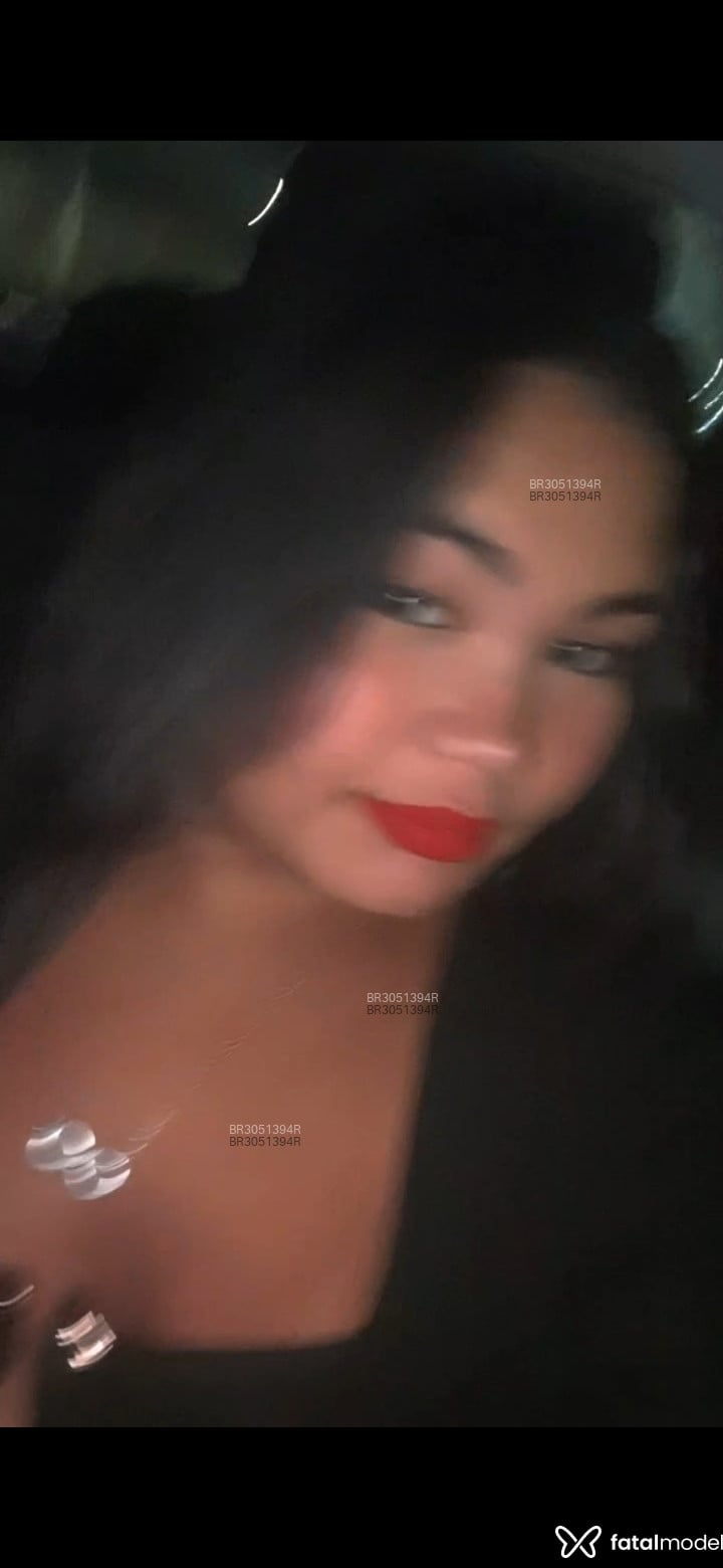 Acompanhante Alycea - Feed