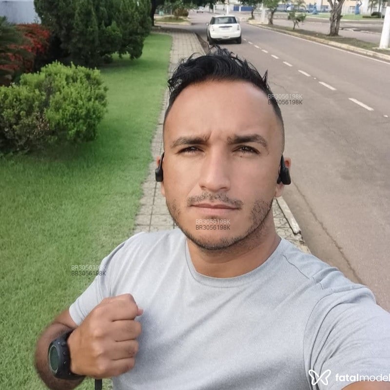 Acompanhante Nando - Feed