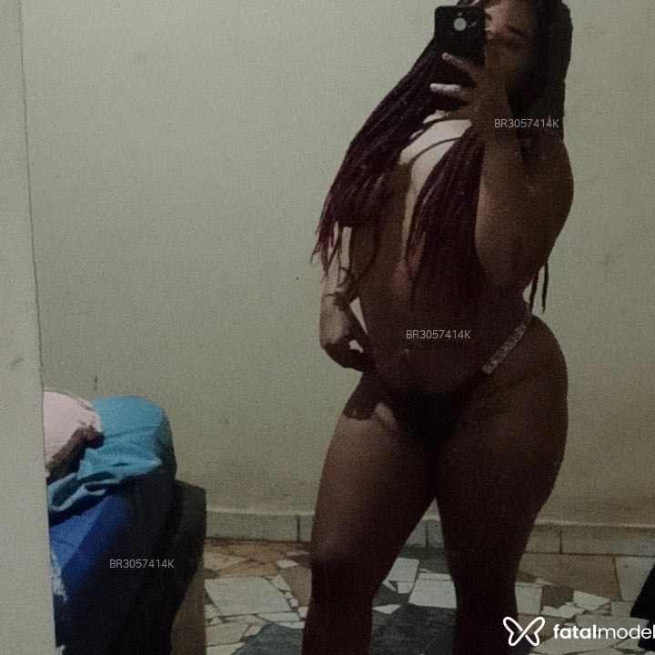 Acompanhante Karol Silva - Feed