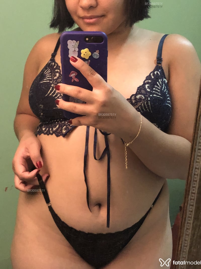 Acompanhante Aninha - Feed