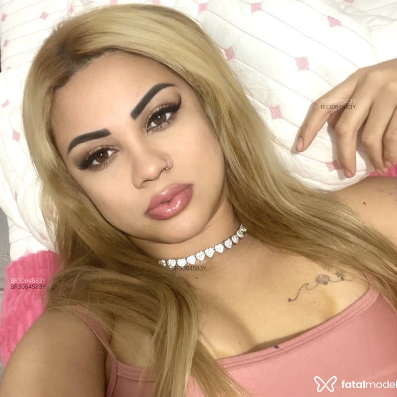 Acompanhante Carolina - Feed