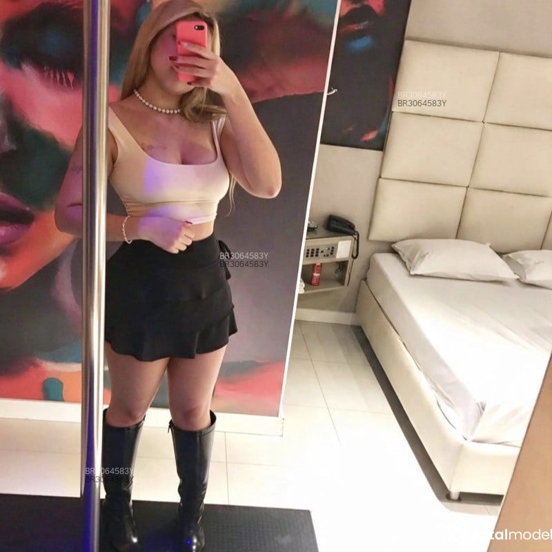 Acompanhante Carolina - Feed