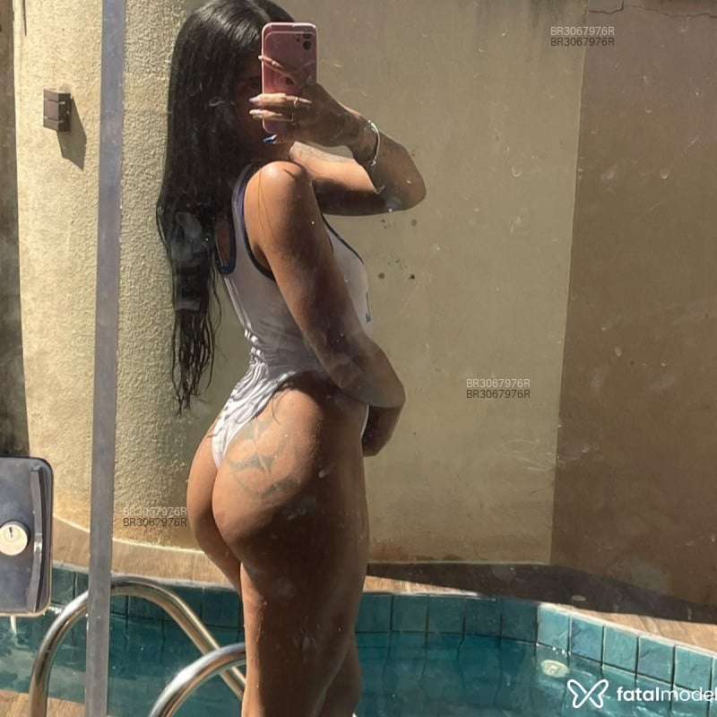 Acompanhante Gaby - Feed