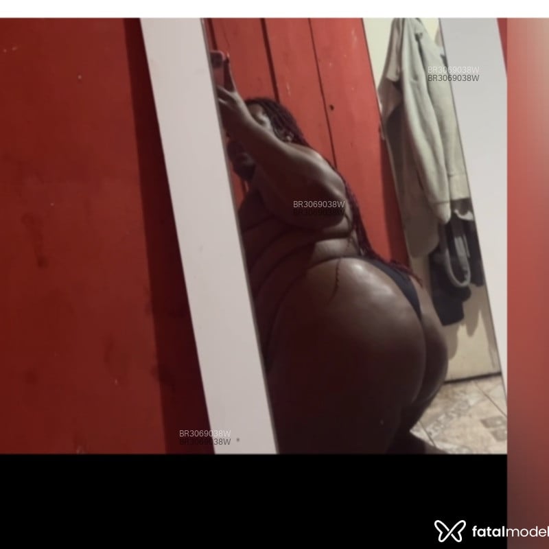Acompanhante Brenda Mansur - Feed