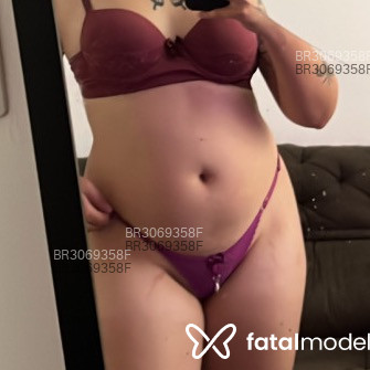 Acompanhante Luiza - Feed