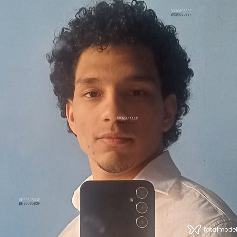 Acompanhante Caleb - Feed