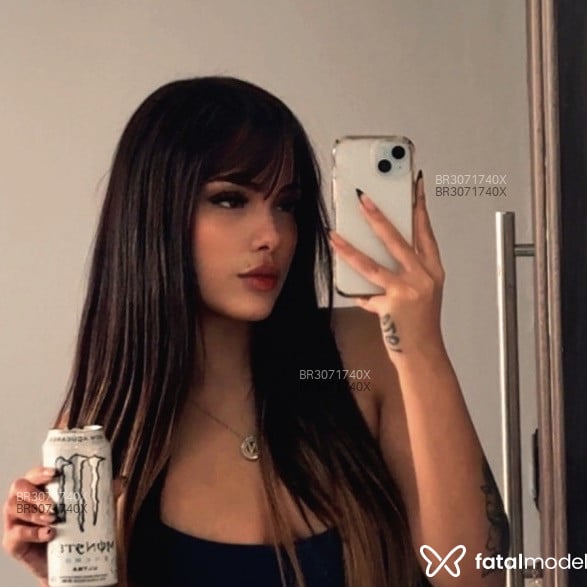 Acompanhante Nina Luv - Feed