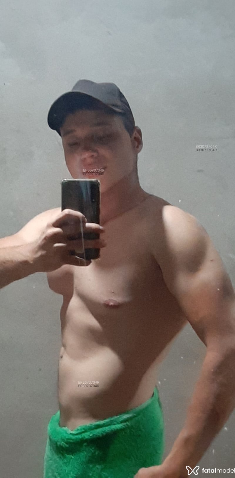 Acompanhante Theuzinho - Feed