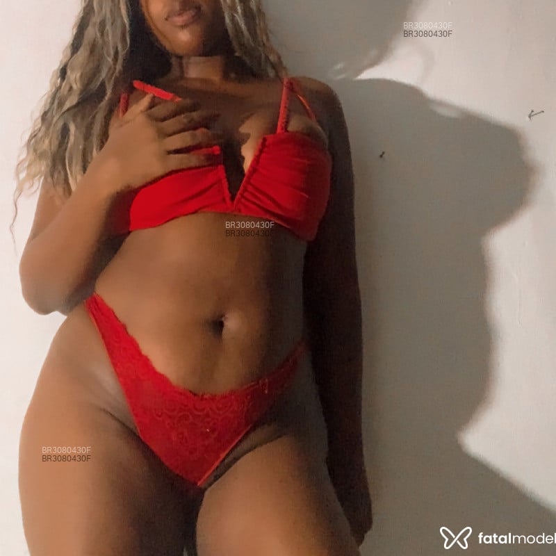Acompanhante Pérola Negra - Feed