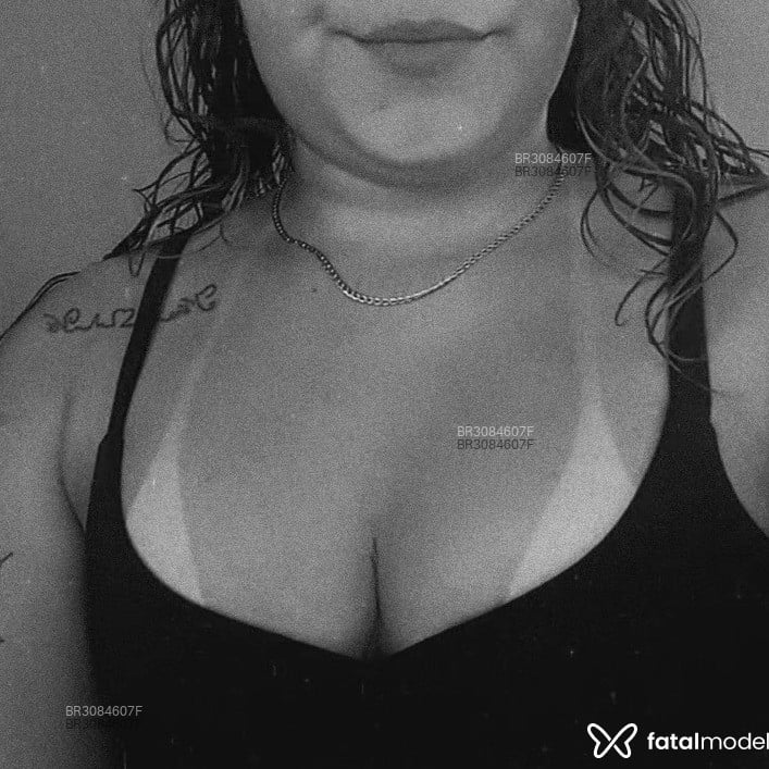 Acompanhante Karina - Feed