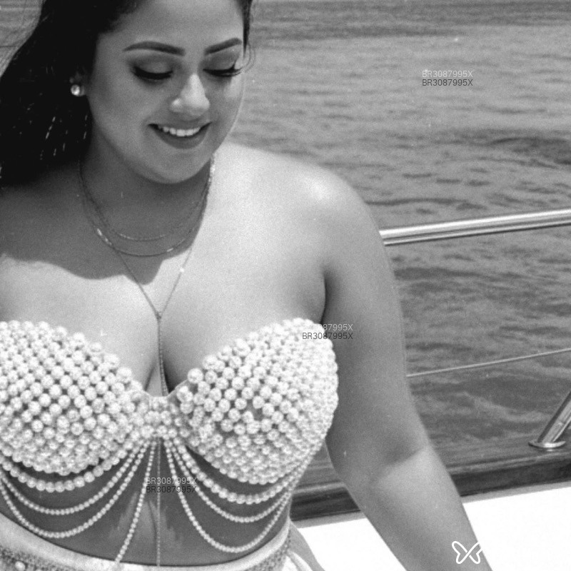 Acompanhante Zinha - Feed