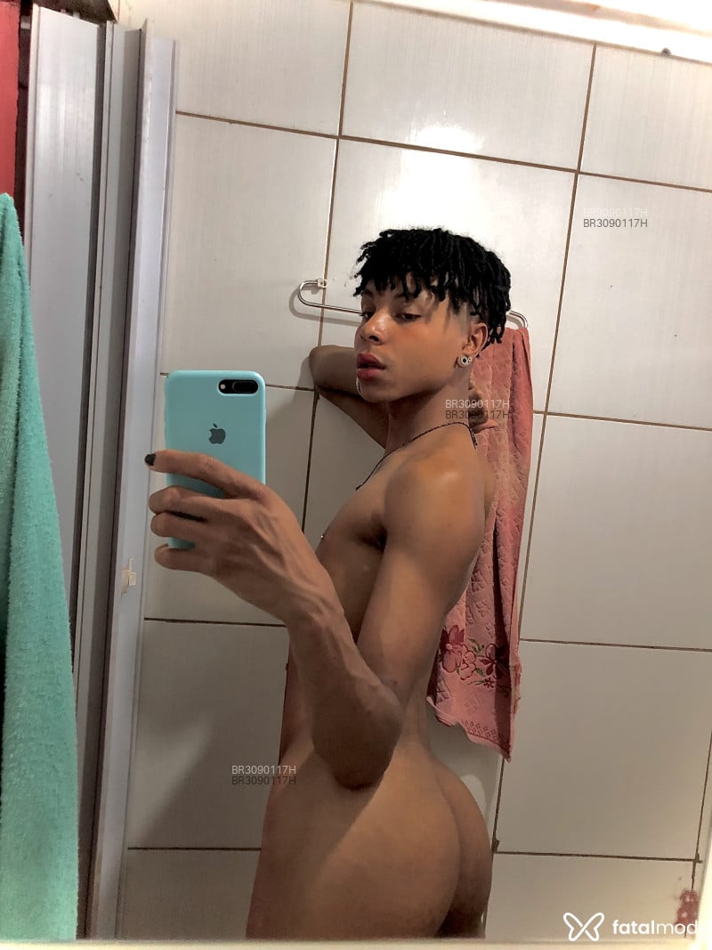 Acompanhante Isaque - Feed