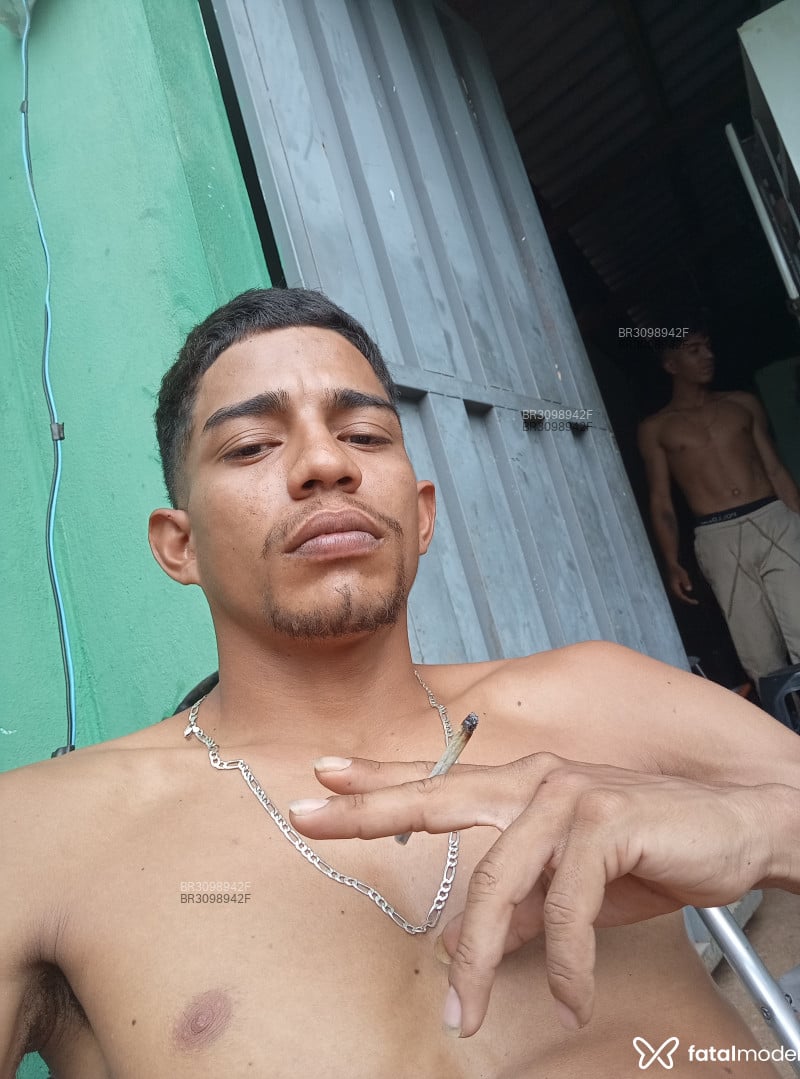 Acompanhante Gregorio - Feed
