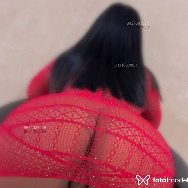 Acompanhante Cristal - Feed