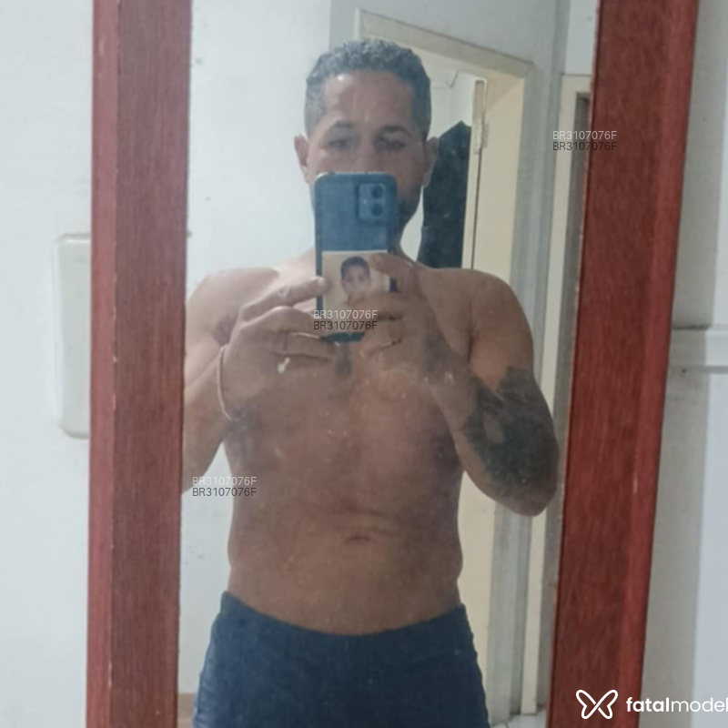 Acompanhante Leão - Feed