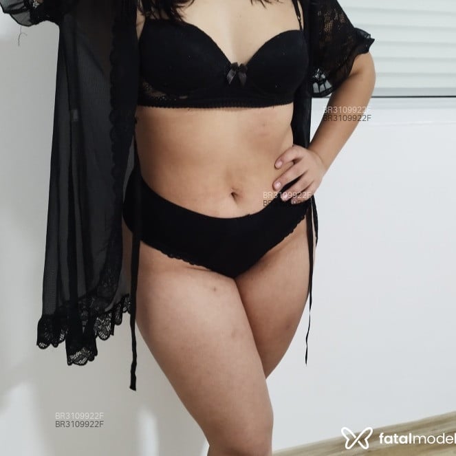 Acompanhante Baixinhagostosa - Feed