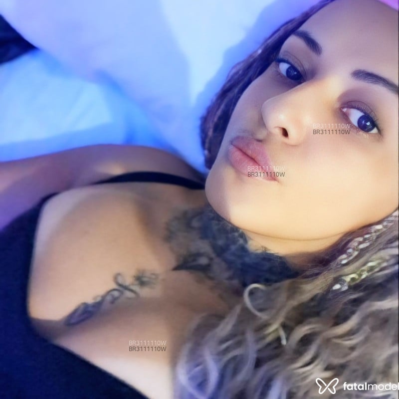 Acompanhante Valentina - Feed