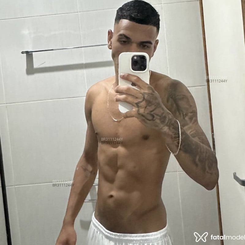 Acompanhante Nandin Rocco - Feed