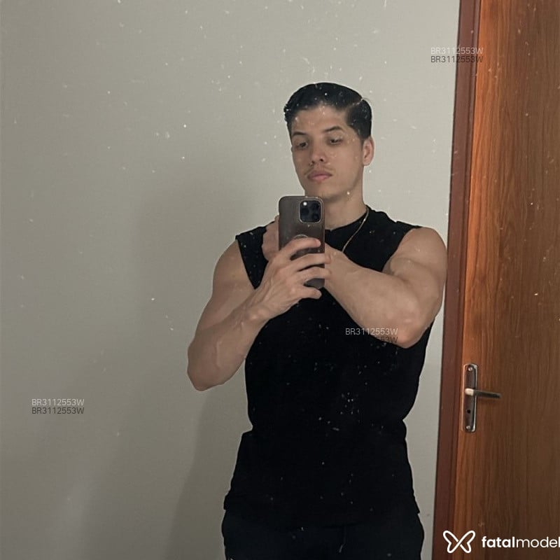 Acompanhante Matheus - Feed