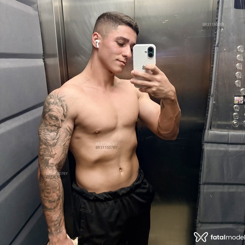 Acompanhante Luiz Henrique - Feed