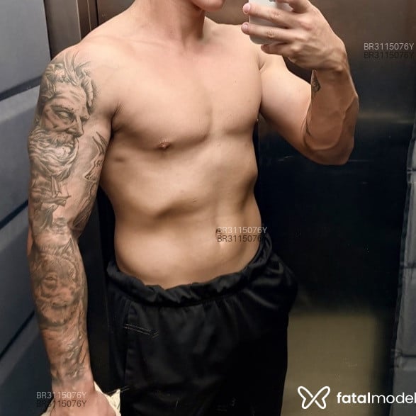 Acompanhante Luiz Henrique - Feed