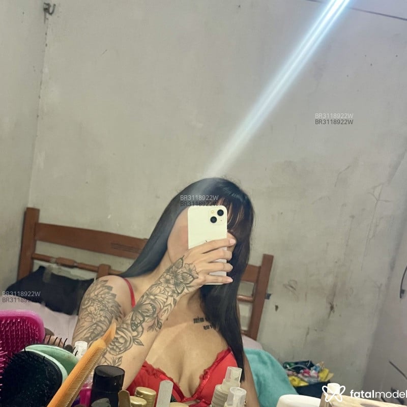 Acompanhante Júlia - Feed