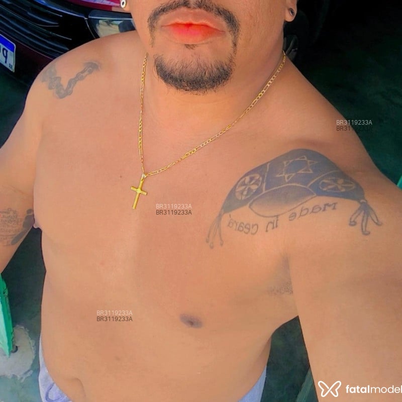 Acompanhante Negro Joey - Feed